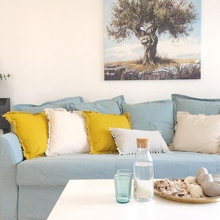 Capri Sea View One Bedroom Larnaca Eksteriør billede