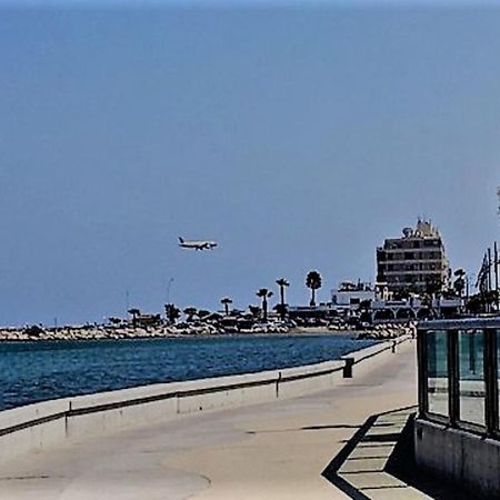 Capri Sea View One Bedroom Larnaca Eksteriør billede