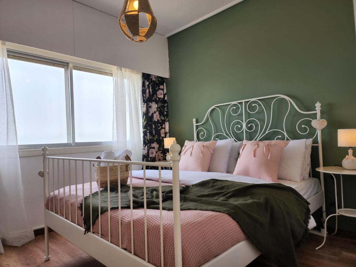 Capri Sea View One Bedroom Larnaca Eksteriør billede