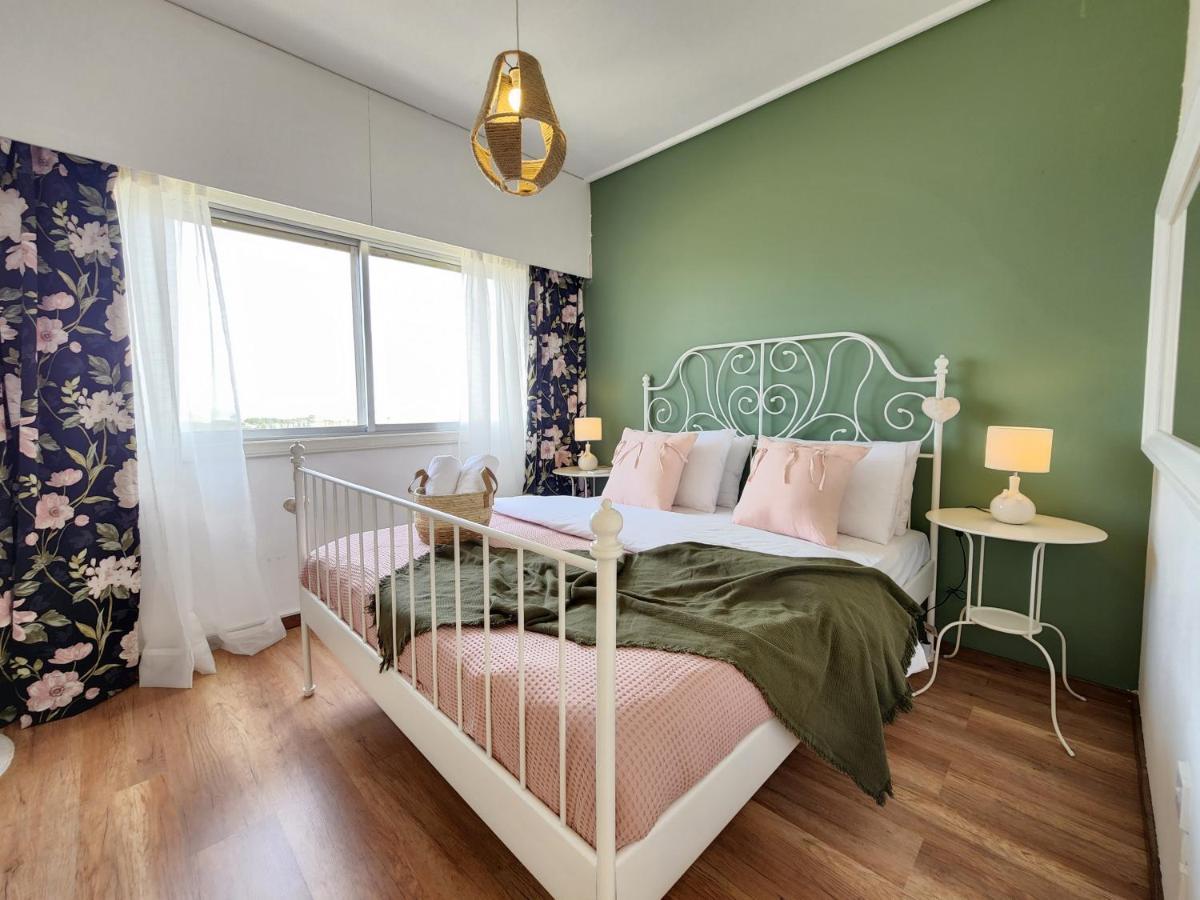 Capri Sea View One Bedroom Larnaca Eksteriør billede